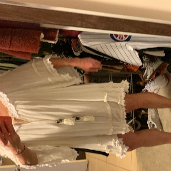 dress - Picture 1 of 2